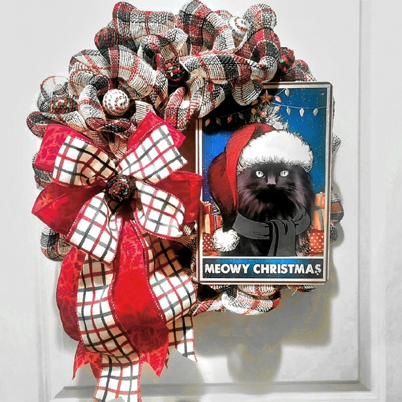 Christmas Persian Cat Wreath Deco Mesh Bow - Picture 5 of 5